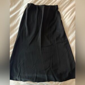H&M Black Midi Skirt – Size Small